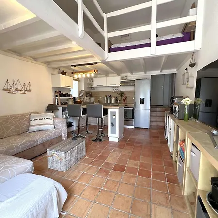 Le Costabella - Pour 4 Personnes A 5 Minutes De La De L'almanarre A * Hyères