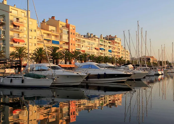Lejlighed Le Costabella - Pour 4 Personnes A 5 Minutes De La De L'almanarre A Hyères